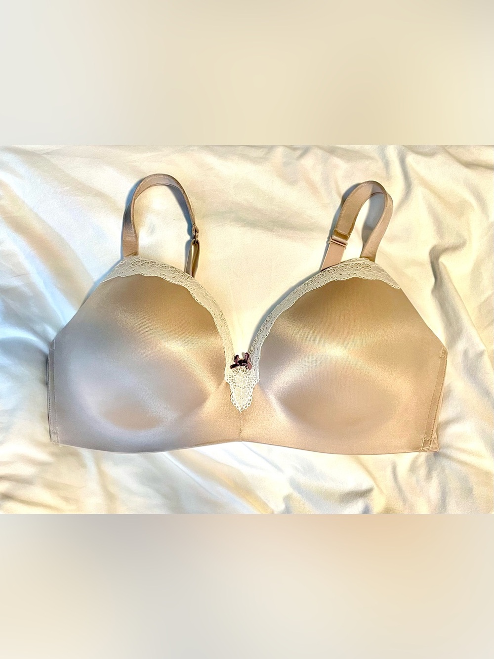 CACIQUE Simply Wire Free T-Shirt w/Lace Bra - Wmn Sz 42DD - Beige- Nylon/Spandex